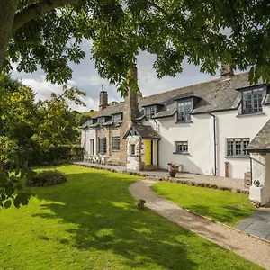 Weeke Barton 4* Bridford