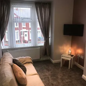  Apartment Cornwall